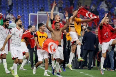 تونس تلدغ مصر بنيران صديقة وتبلغ نهائي كأس العرب